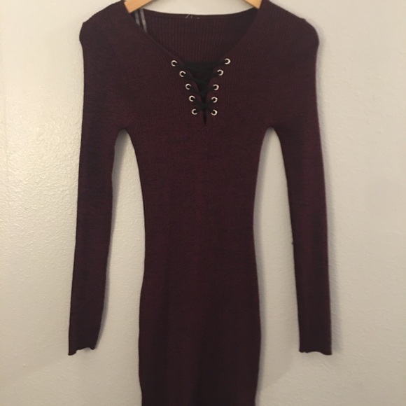 Mid length burgundy and black dress NWOT - Picture 1 of 1